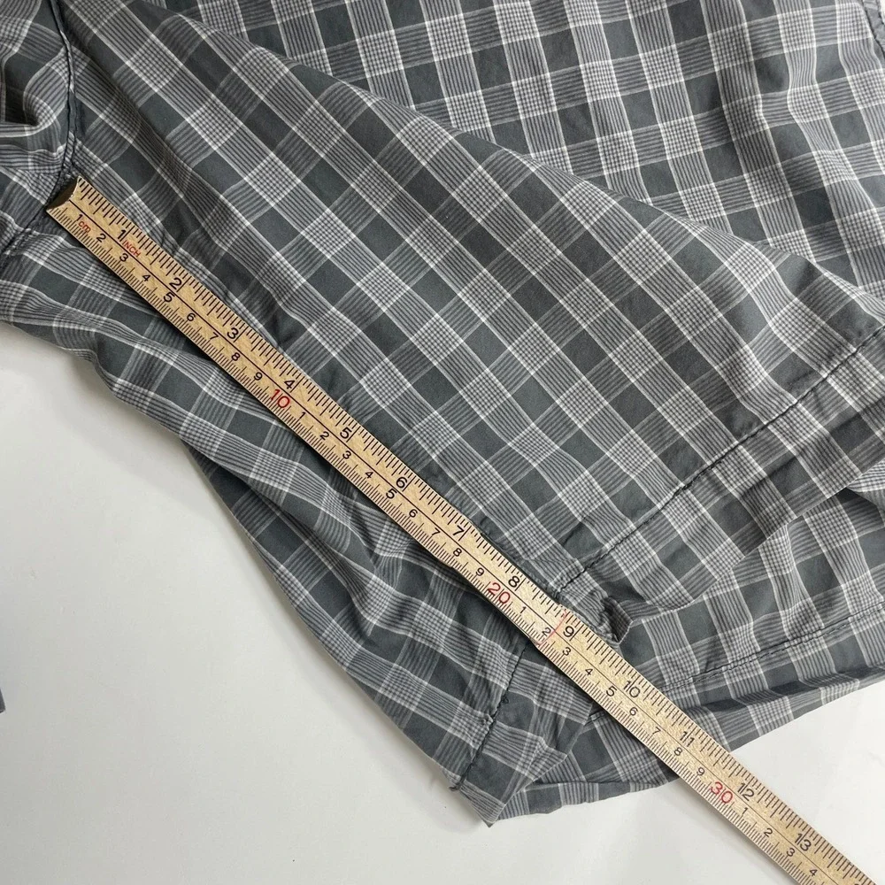 Tommy Hilfiger Mens Grey Plaid Chino Golf Shorts 38 Cotton Flat Front Hamptons